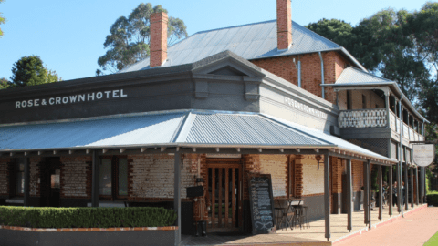Historic Pubs in Perth